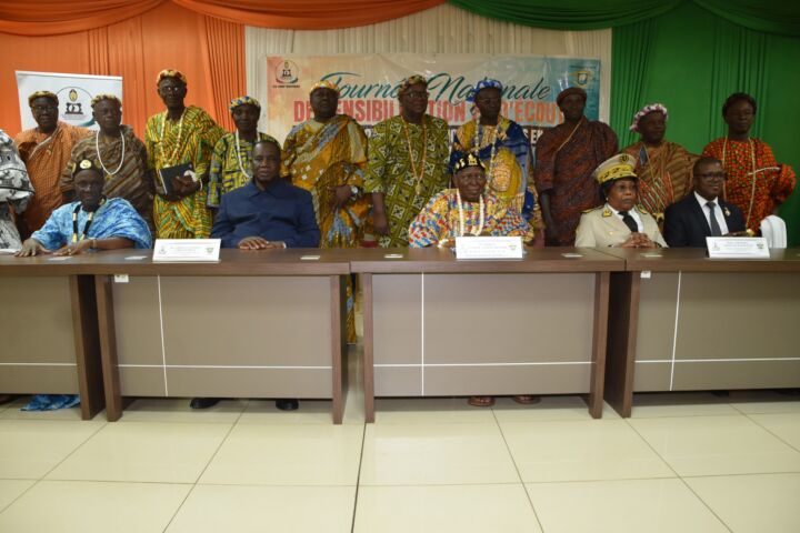 Tournée de sensibilisation et d'écoute 2025 - ETAPE DE LA REGION DU MORONOU Tournée de sensibilisation et d'écoute 2025 - ETAPE DE LA REGION DU MORONOU